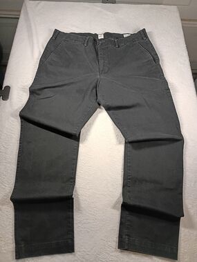 Gap Essential Khaki Slim Men’s Black Chino Pants Size 36x32